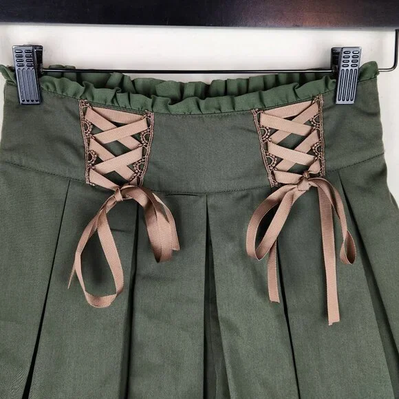 Axes Femme Japan Mori Kei Dark Academia Green Lace-up Pleated Shorts sz M - Picture 3 of 9